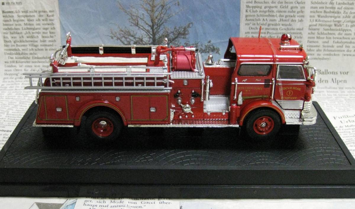 Amazon.co.jp: 絶版 Signature Models 1/50 1960 Mack Fire Truck